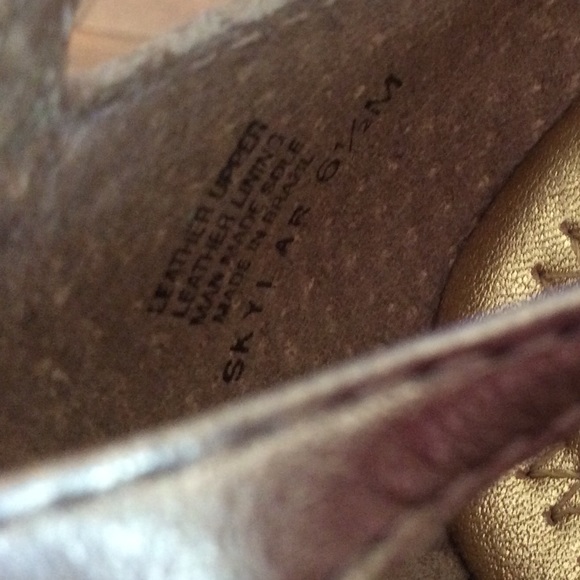 Champagne gold platform wedges - Picture 6 of 7